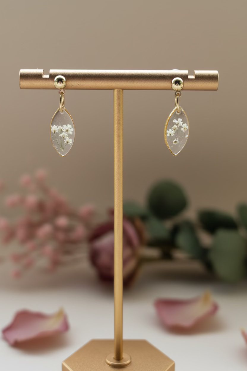Ovaal vormige elegante oorbellen met Queen Anne’s Lace