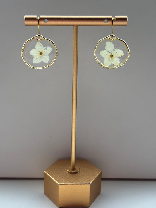 Zachte Bloei – Sierpeerbloem Oorbellen