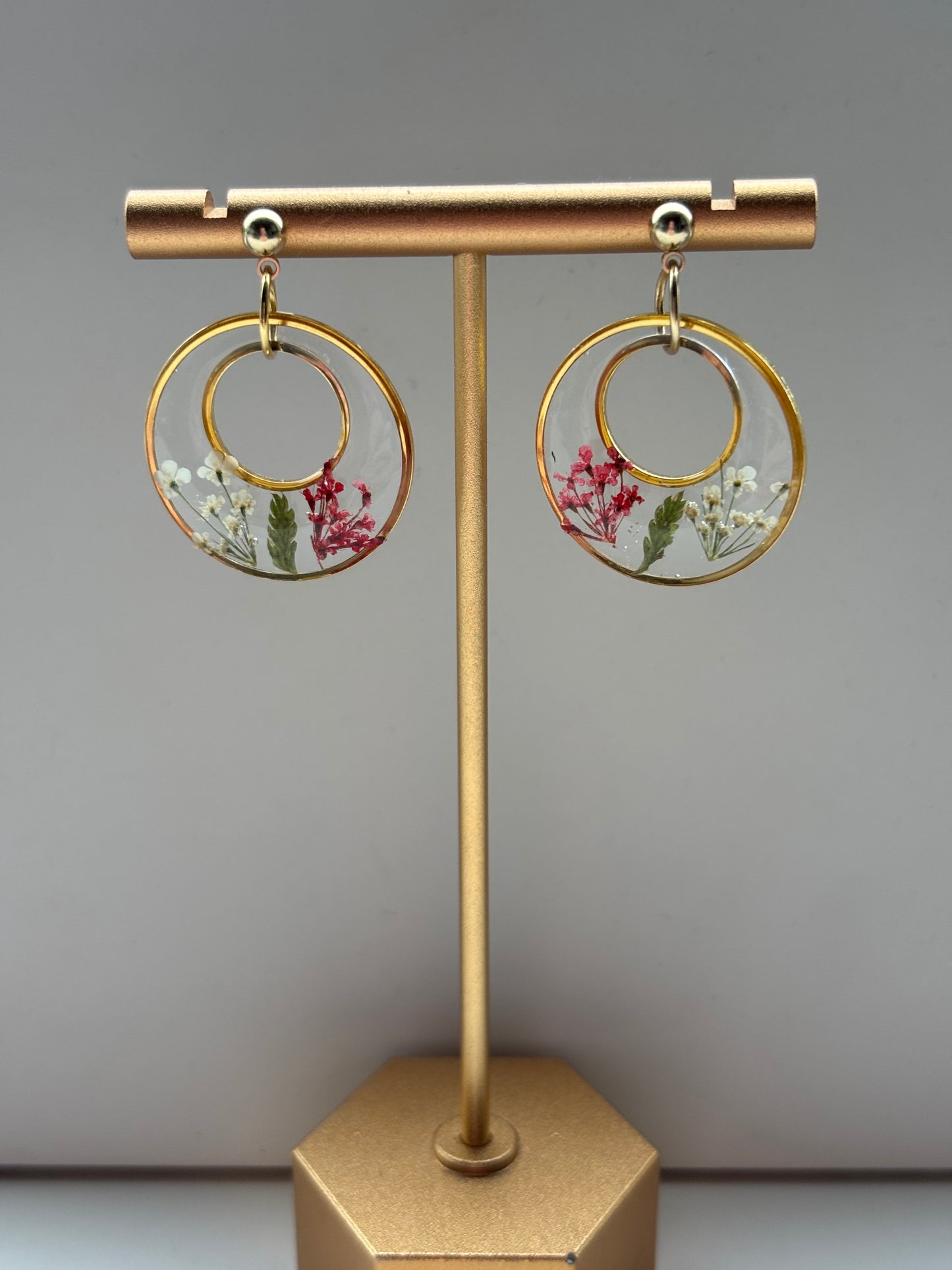 Frosted Fern – Oorbellen met Witte Dille & Varen