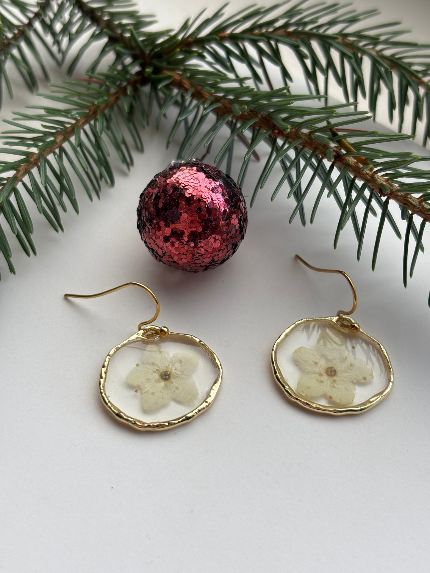 Zachte Bloei – Sierpeerbloem Oorbellen